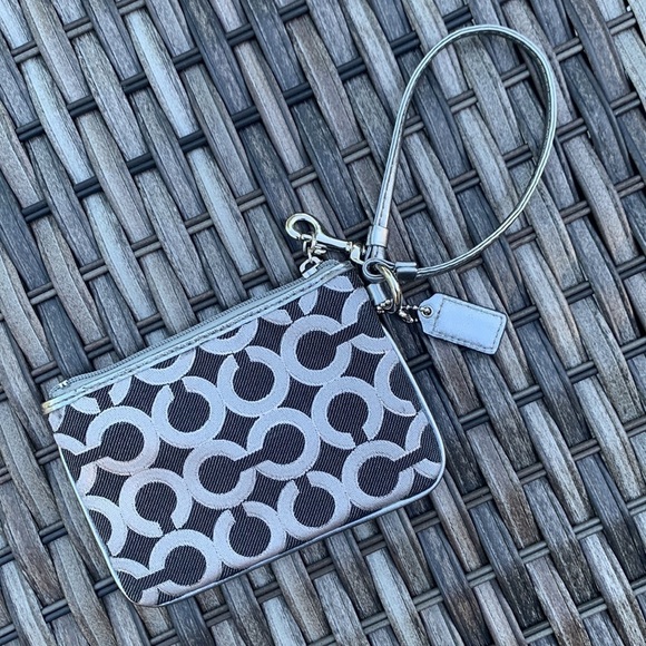 NWOT COACH ‘Julia Op Art’ Wristlet - Black/Gunmetal Gray/Silver - Picture 8 of 14